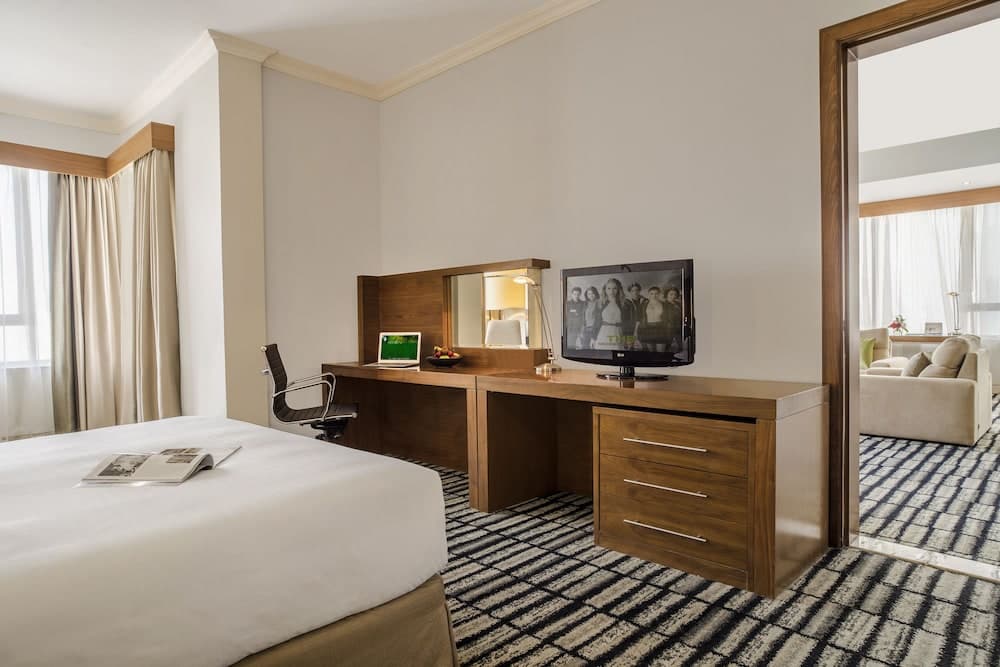 Jumeira Rotana — 19