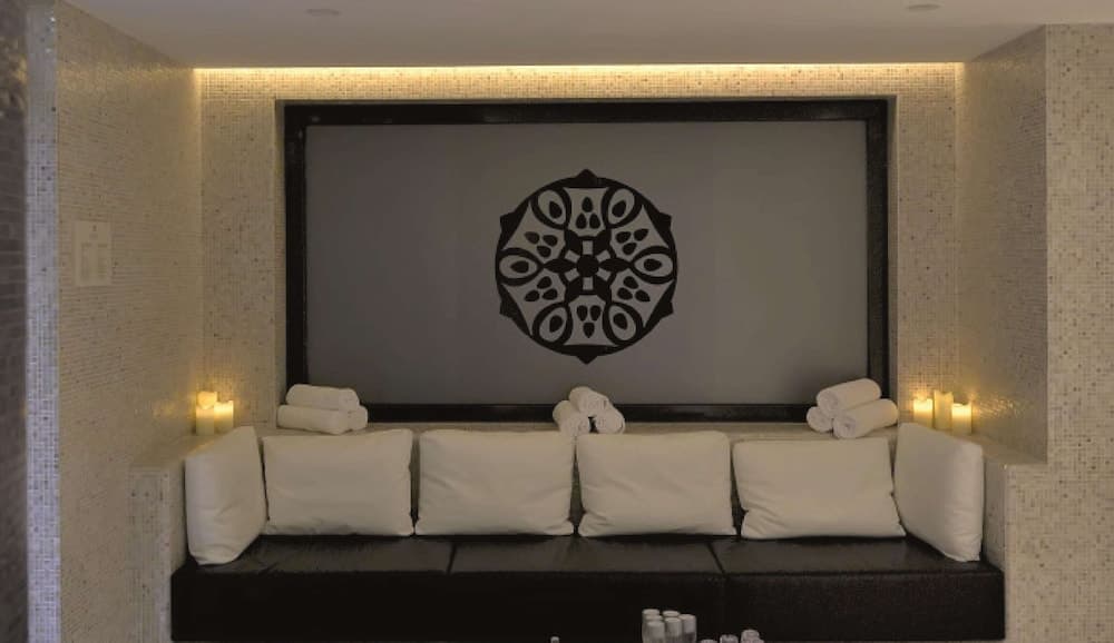 Hotel de Paris Saint-Tropez — 12