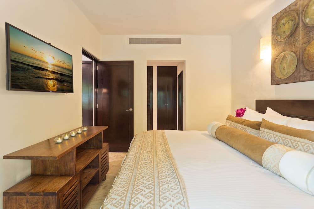 El Taj Oceanfront & Beachside Hotel Condominio — 12