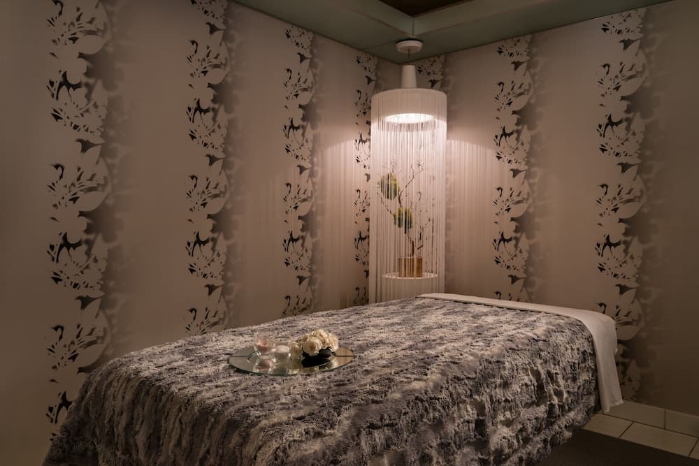 The Ritz-Carlton, Los Angeles — 28