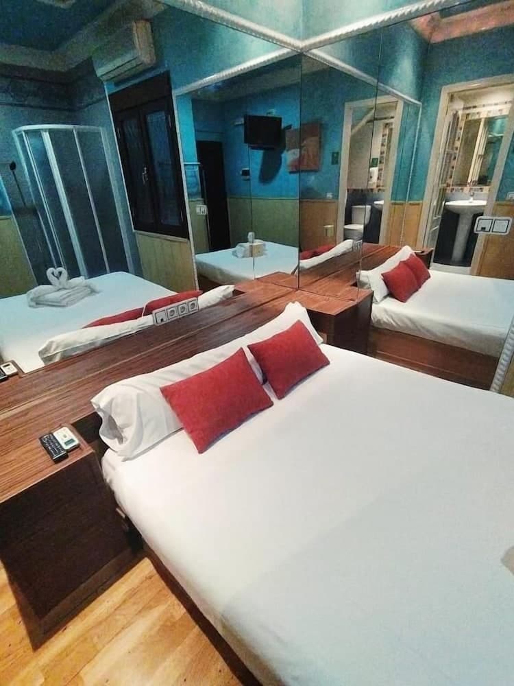 Hostal Avenida Andalucía — 17