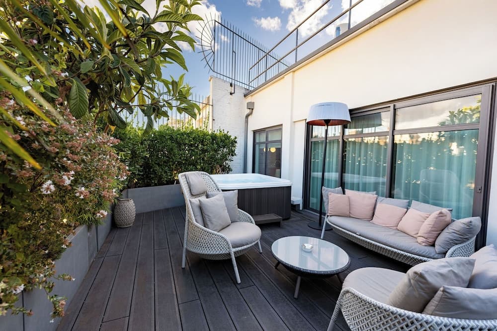 Le Cinq Codet — 10