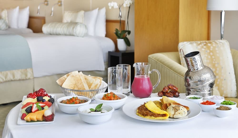 Das Ritz-Carlton, Dubai International Financial Centre — 16