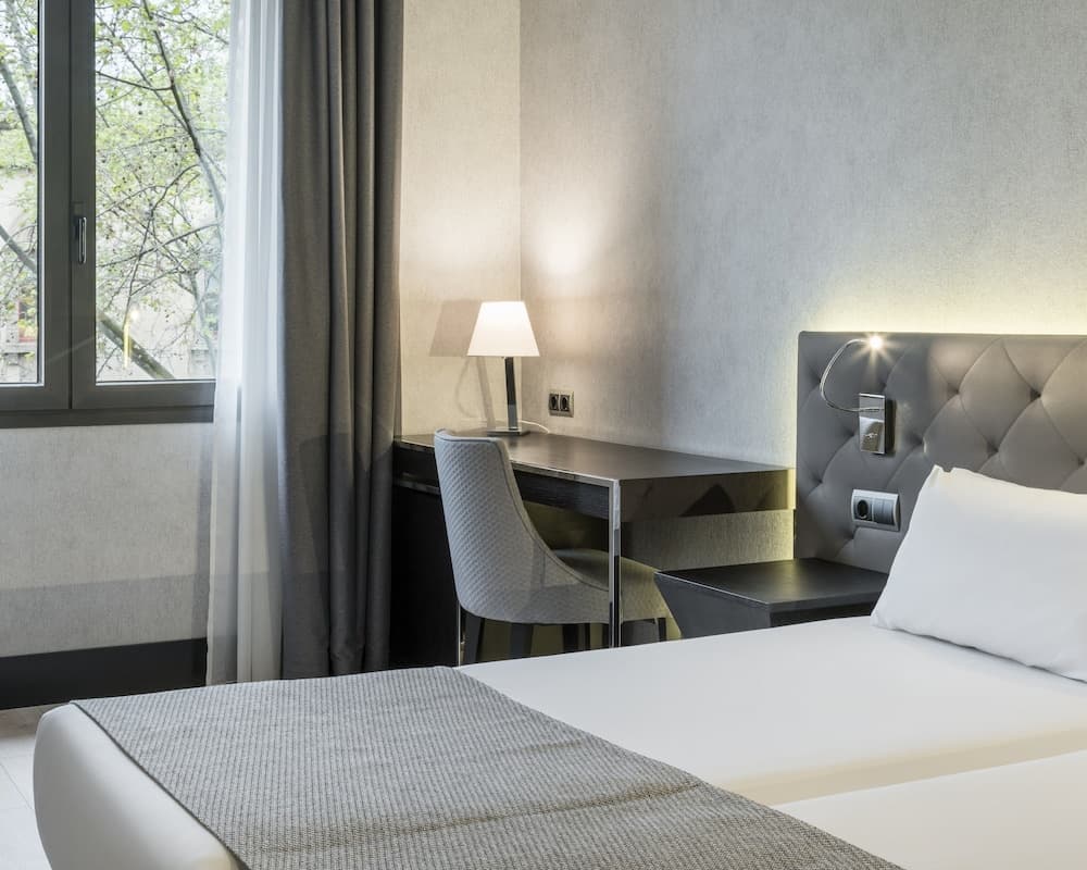 Hotel ILUNION Bel Art — 6