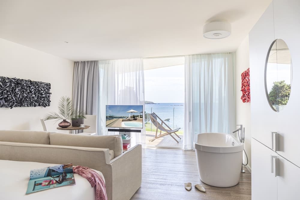 ME Ibiza - The Leading Hotels of the World — 11