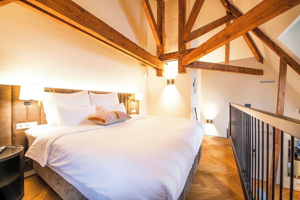 Pestana Amsterdam Flussufer — 22