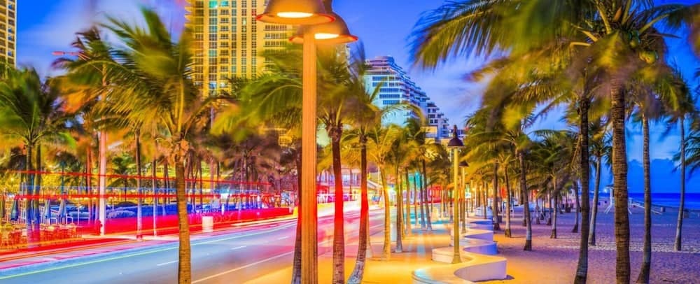 Artrageous en el río Por RocketStay — 12