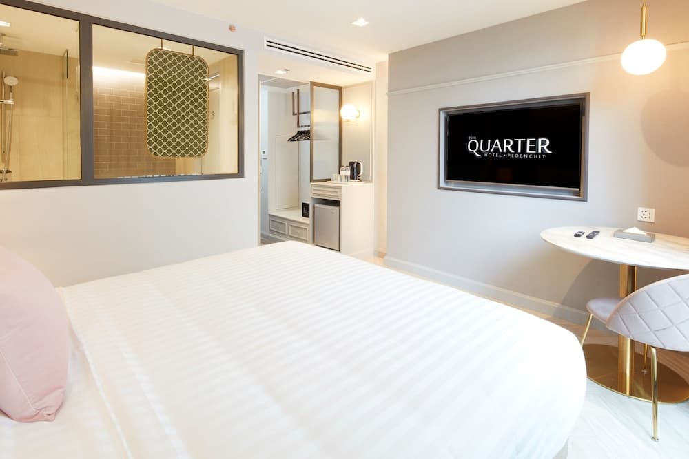 The Quarter Ploenchit by UHG — 23
