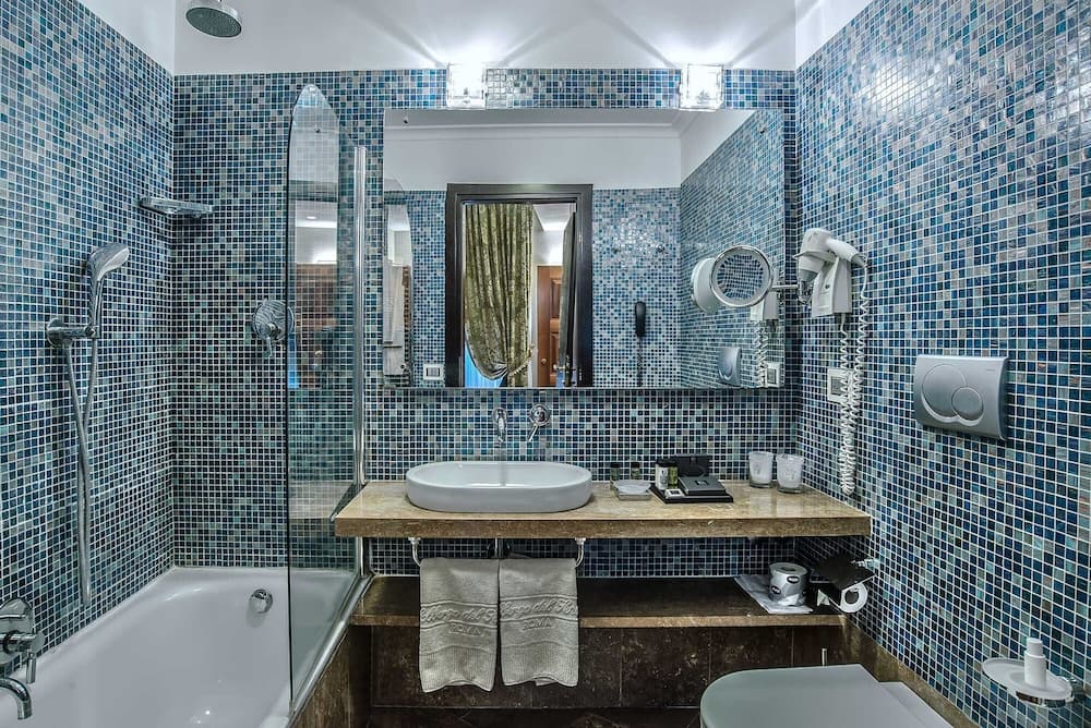Albergo Del Senato — 12