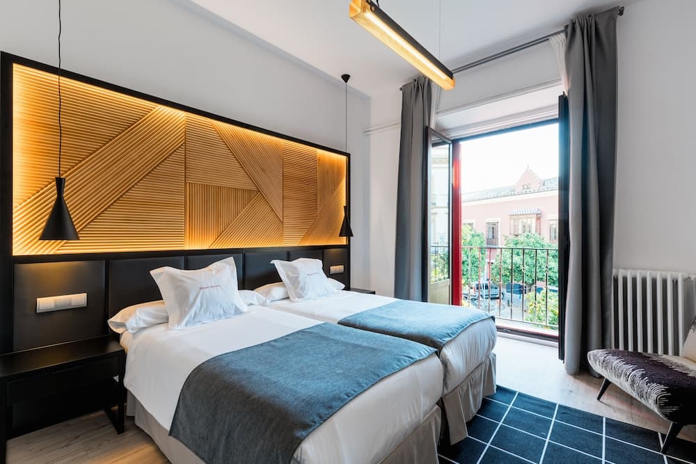 Hotel Sevilla — 1