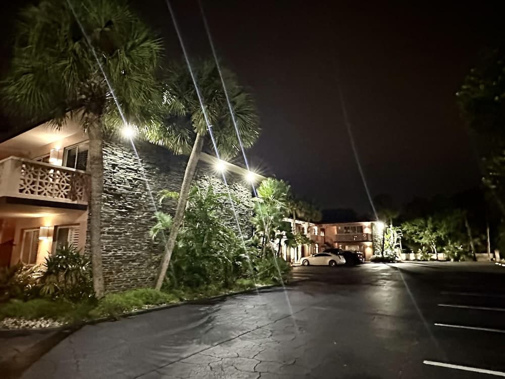 Tahitian Inn — 26