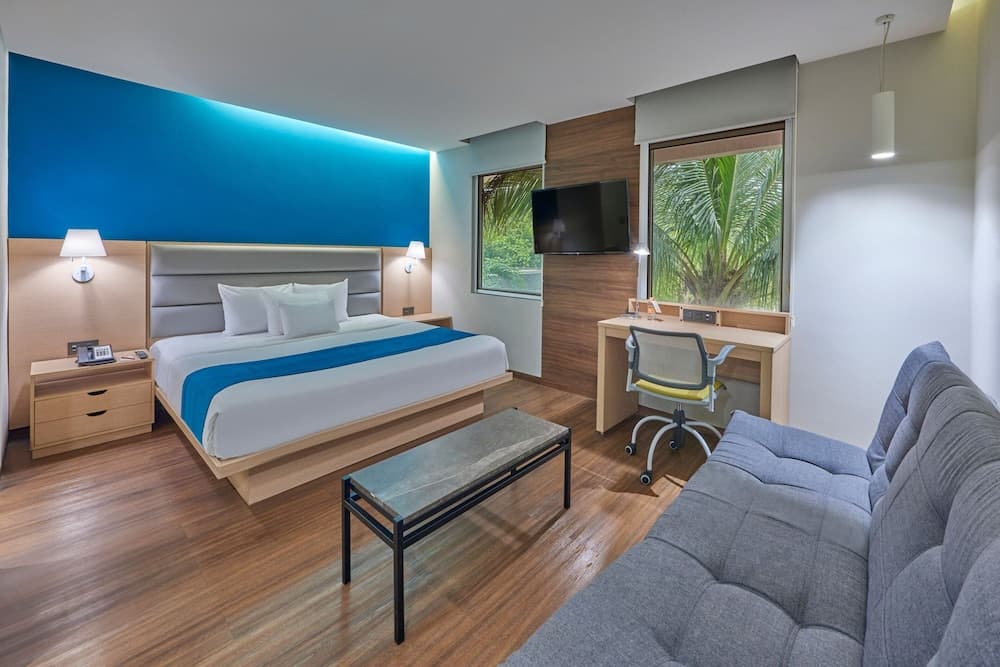 City Express Suites by Marriott Playa Del Carmen — 12