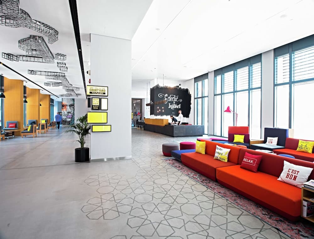 Hampton by Hilton Dubai Al Seef — 2