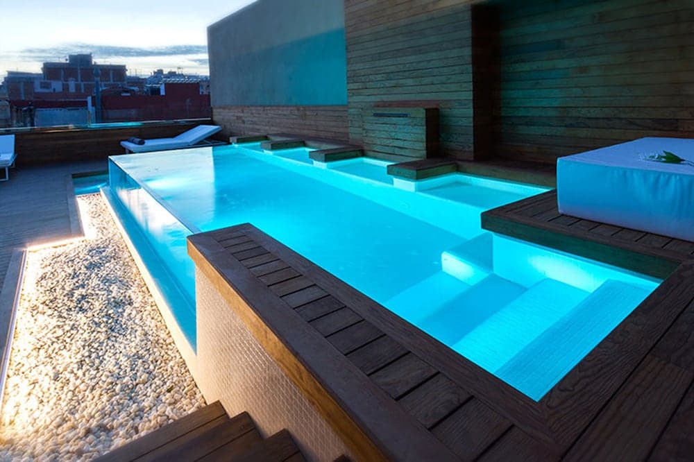 Hotel Well and Come Barcelona — 17