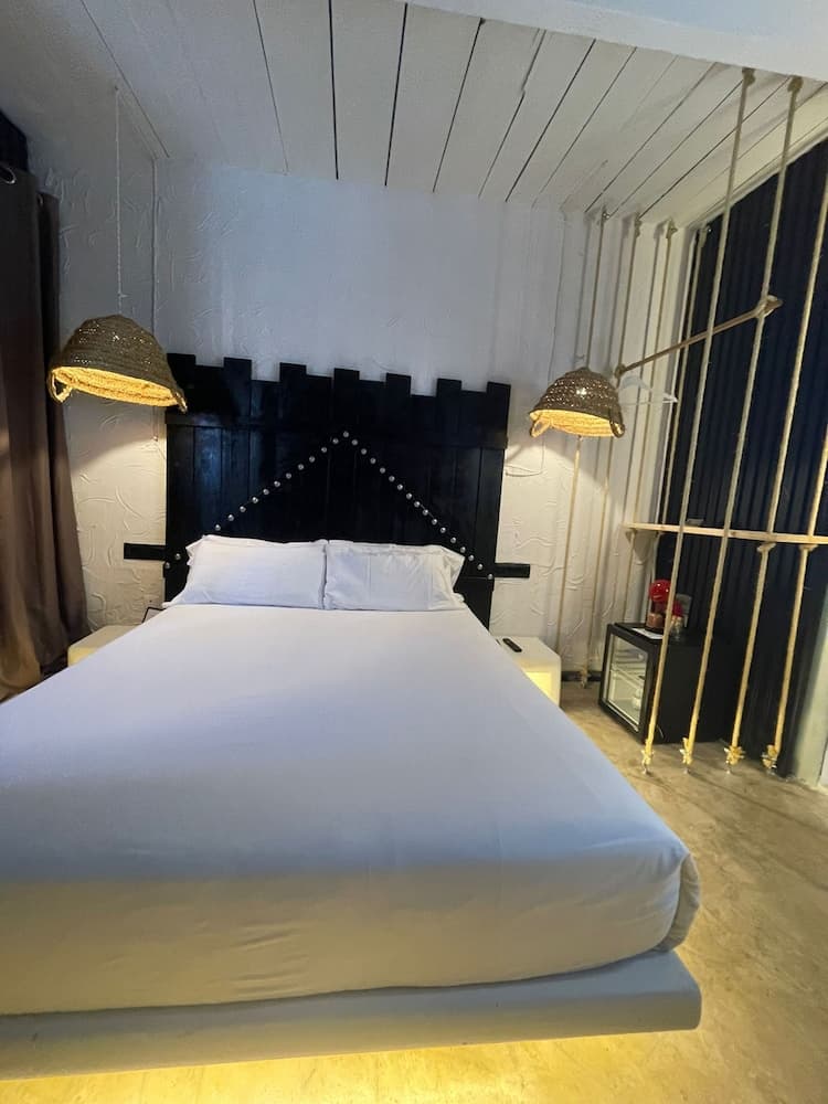 PAIISE Hotels — 23