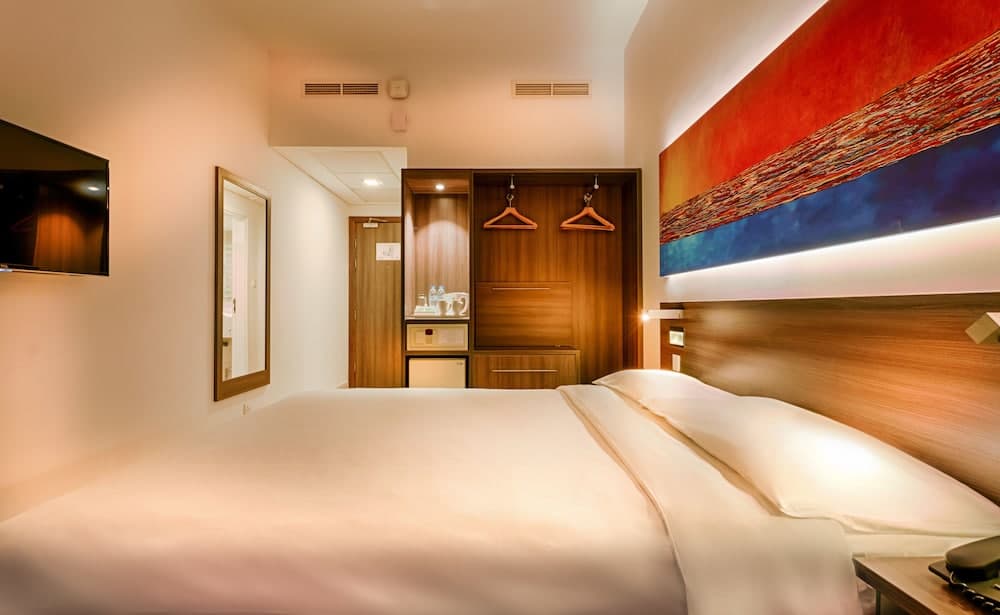 Citymax Hotel Al Barsha at the Mall — 10