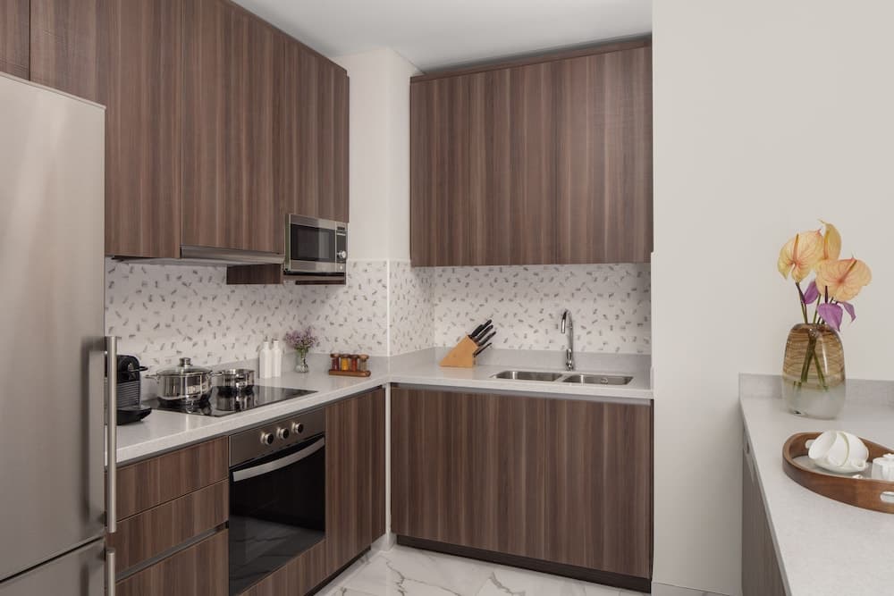 Avani+ Palm View Dubai Hotel & Suites — 14