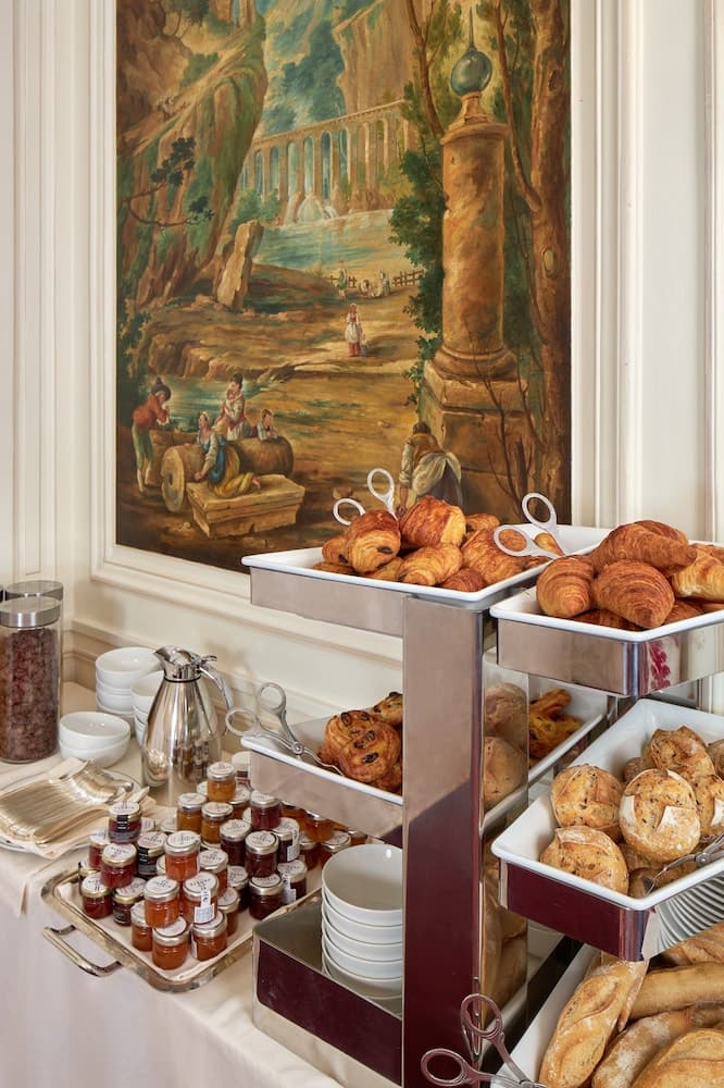 Hotel Raphael — 8
