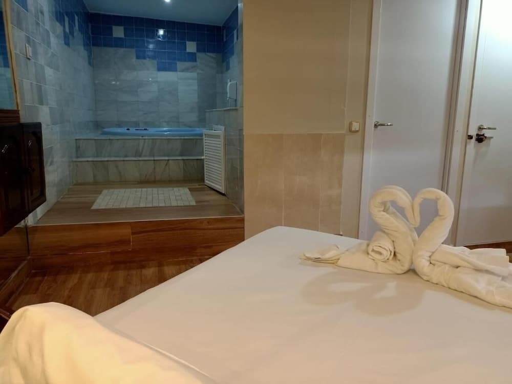 Hostal Avenida Andalucía — 8