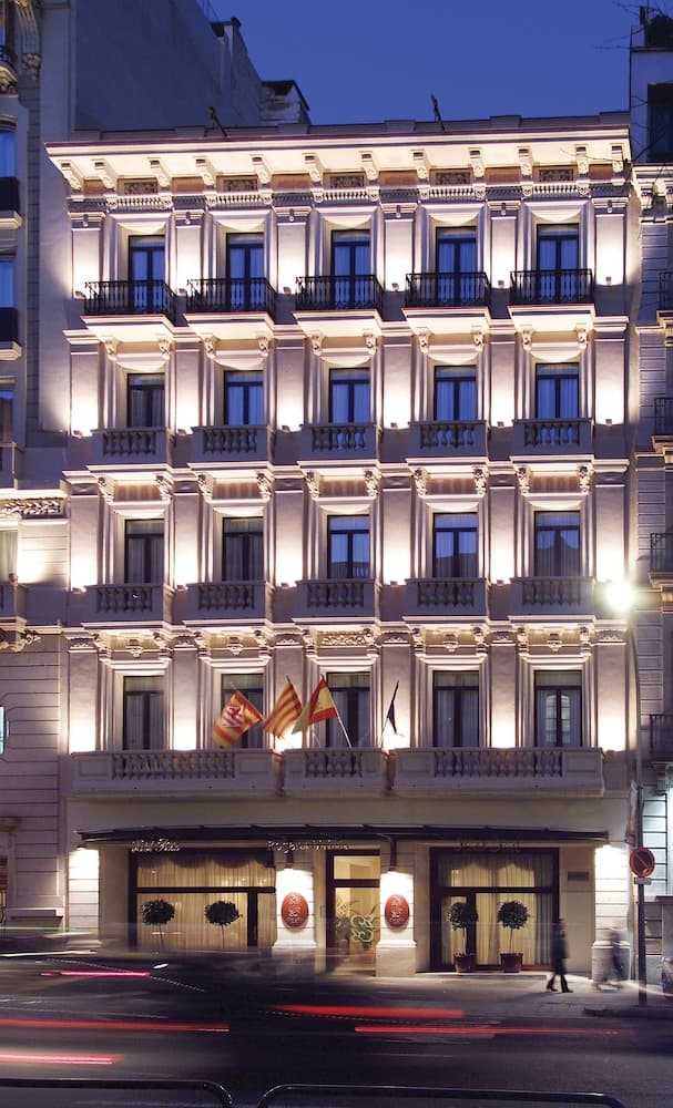 Hotel Roger de Lluria Barcelona — 8