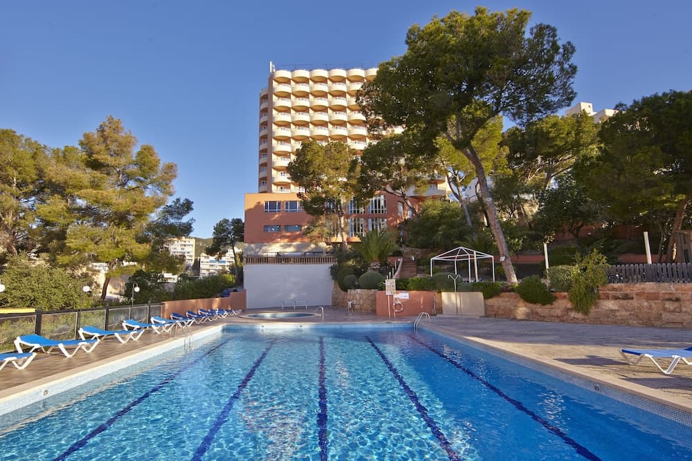 MLL Blue Bay Hotel — 4