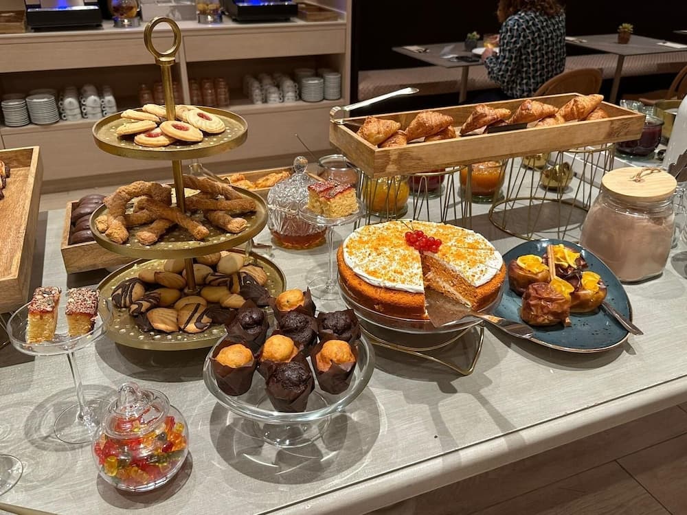 Arcelon Hotel — 13