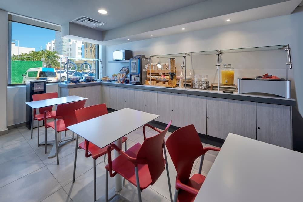 City Express Junior by Marriott Cancún — 25