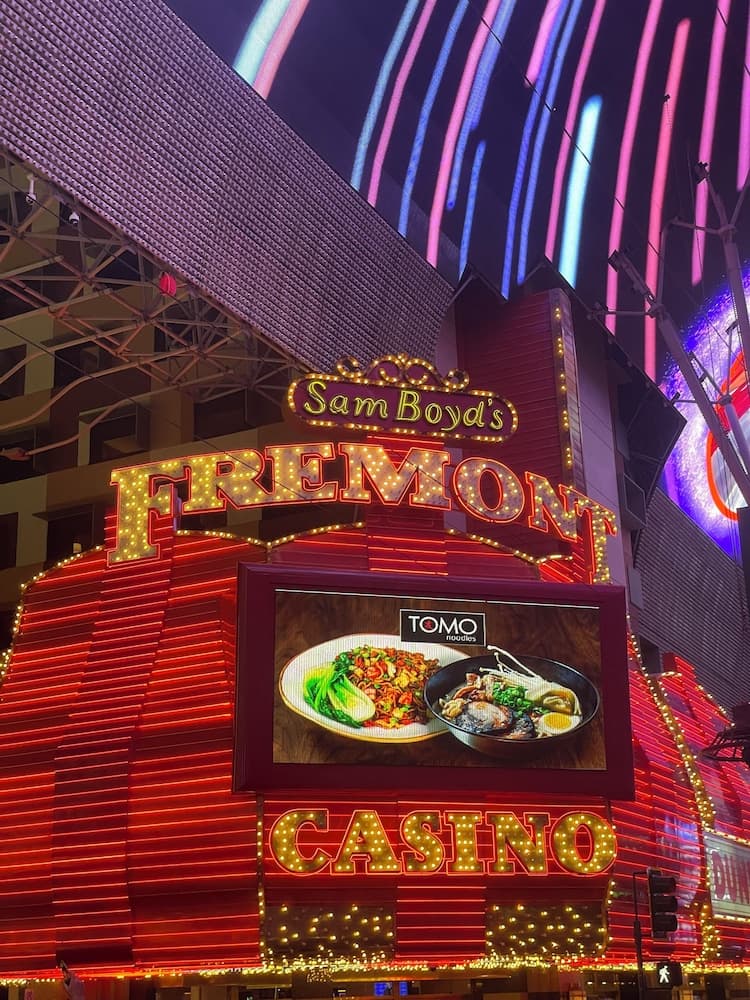 Fremont Hotel & Casinò — 6