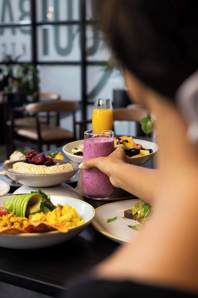 Radisson RED V&A Waterfront, Cape Town hotel, Silo 6, South Arm Road, V&A Waterfront, Cape Town, Western Cape, 8001, South Africa — photo 56