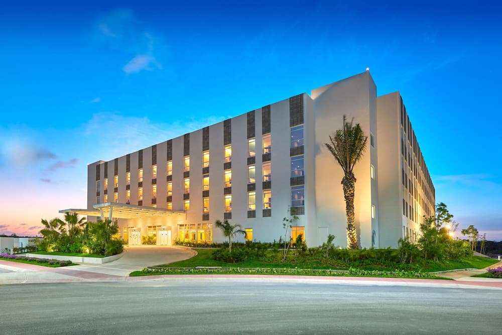 City Express Plus by Marriott Cancún Aeropuerto Riviera — 5