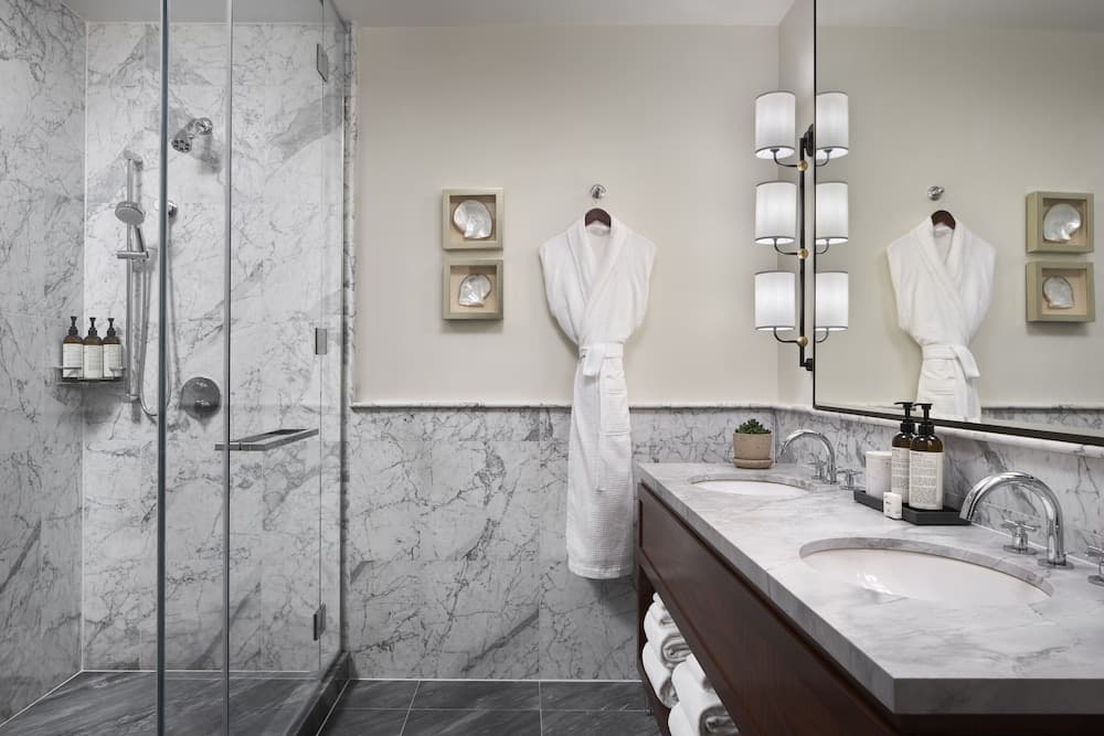 The Wall Street Hotel — 18