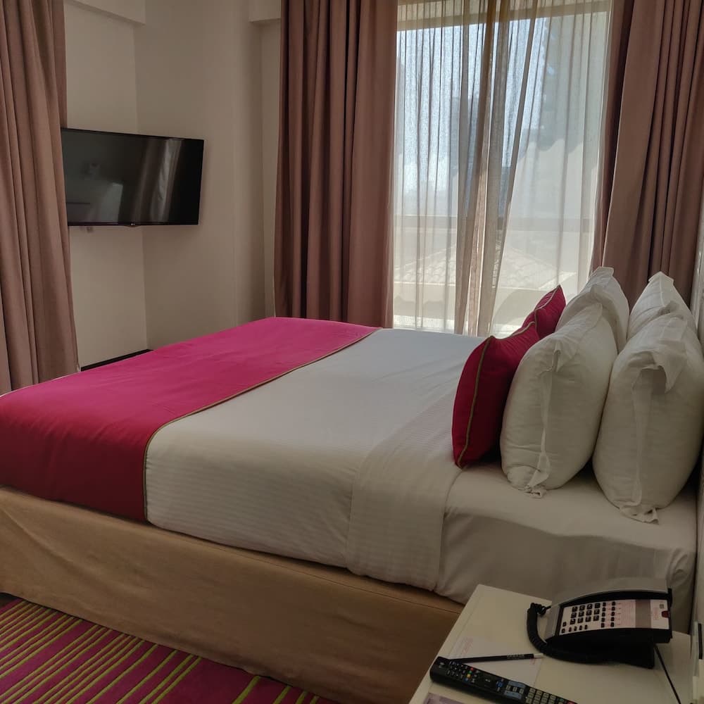 Ramada Hotel e Suite by Wyndham Dubai JBR — 29