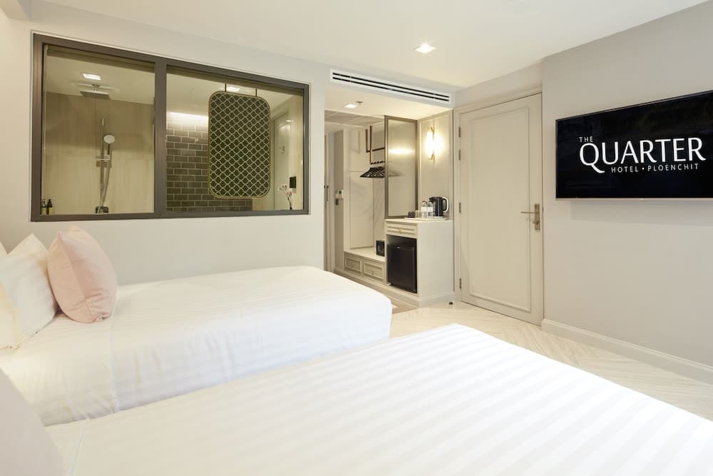 The Quarter Ploenchit by UHG — 9