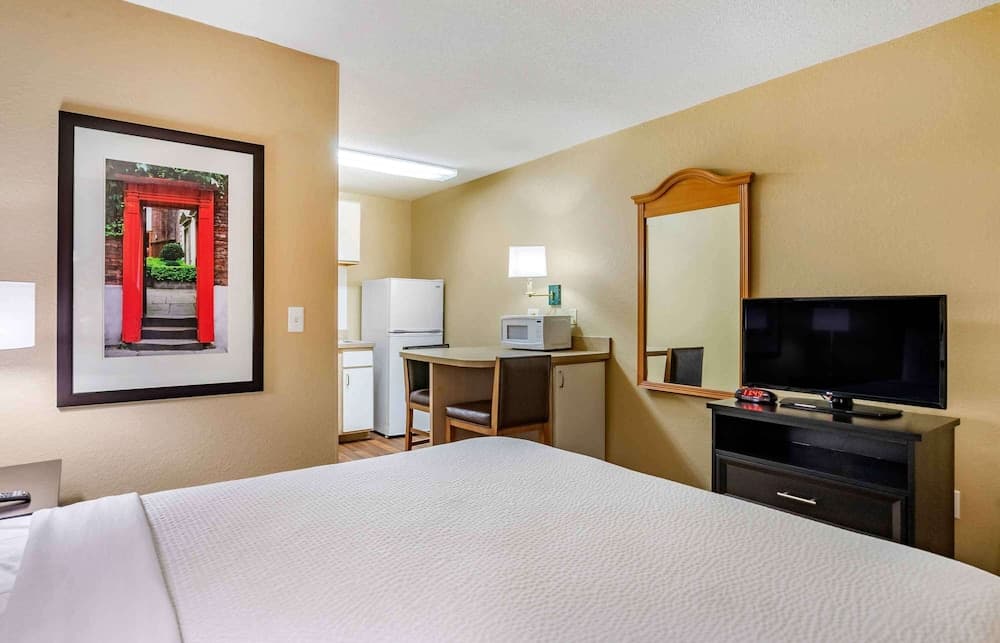 Extended Stay America Select Suites Tampa North Aeroporto — 8