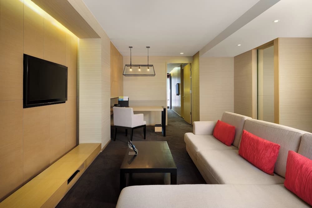 Four Points by Sheraton Bangkok, Sukhumvit 15 — 14