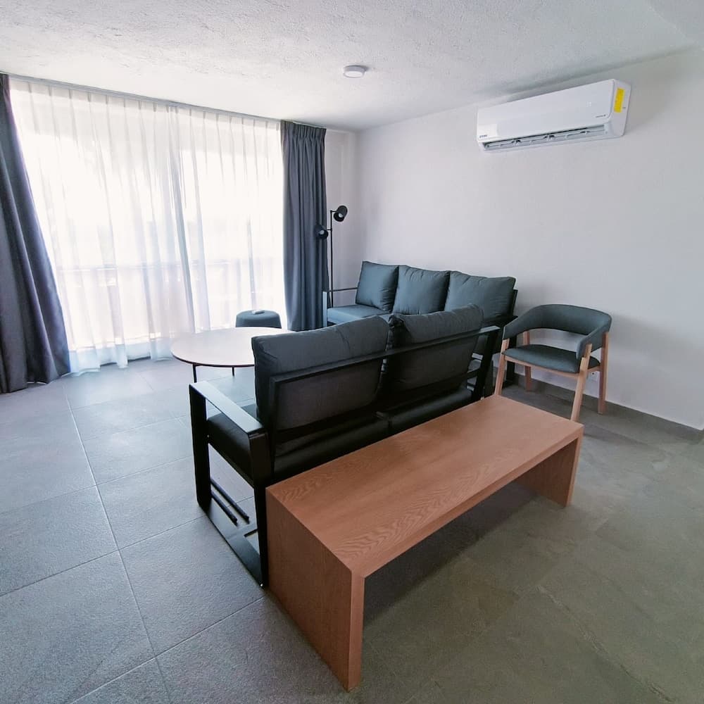 Sunrock Hotel and Suites — 10
