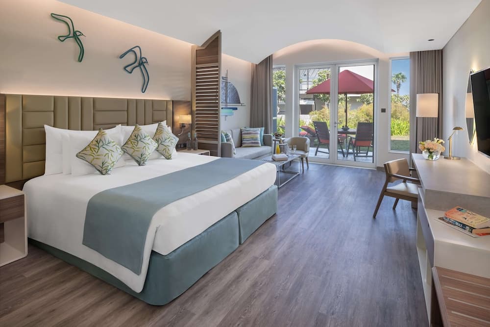 JA Palm Tree Court, Dubai — 20
