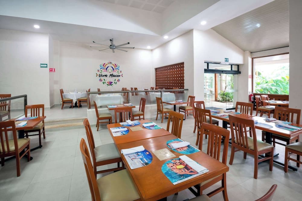 Viva Azteca by Wyndham, Un Resort All Inclusive Trademark — 18