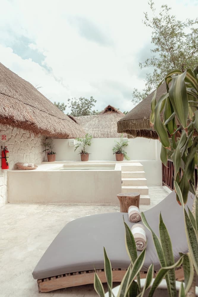 Prana Boutique Hotel — 8