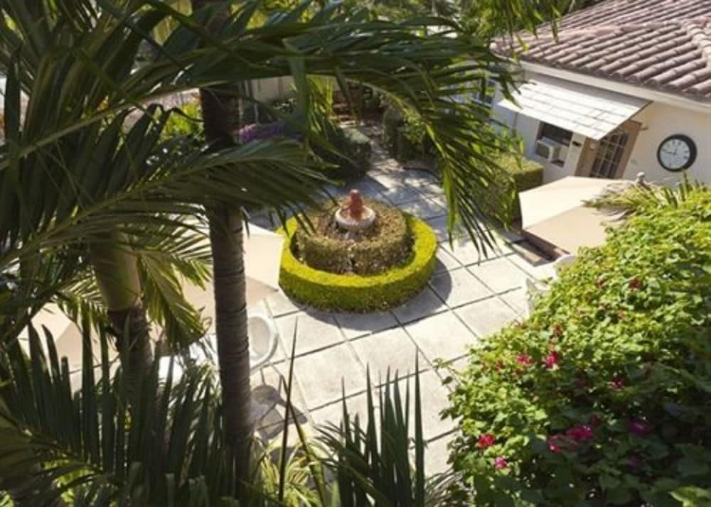 La Casa Del Mar — 19