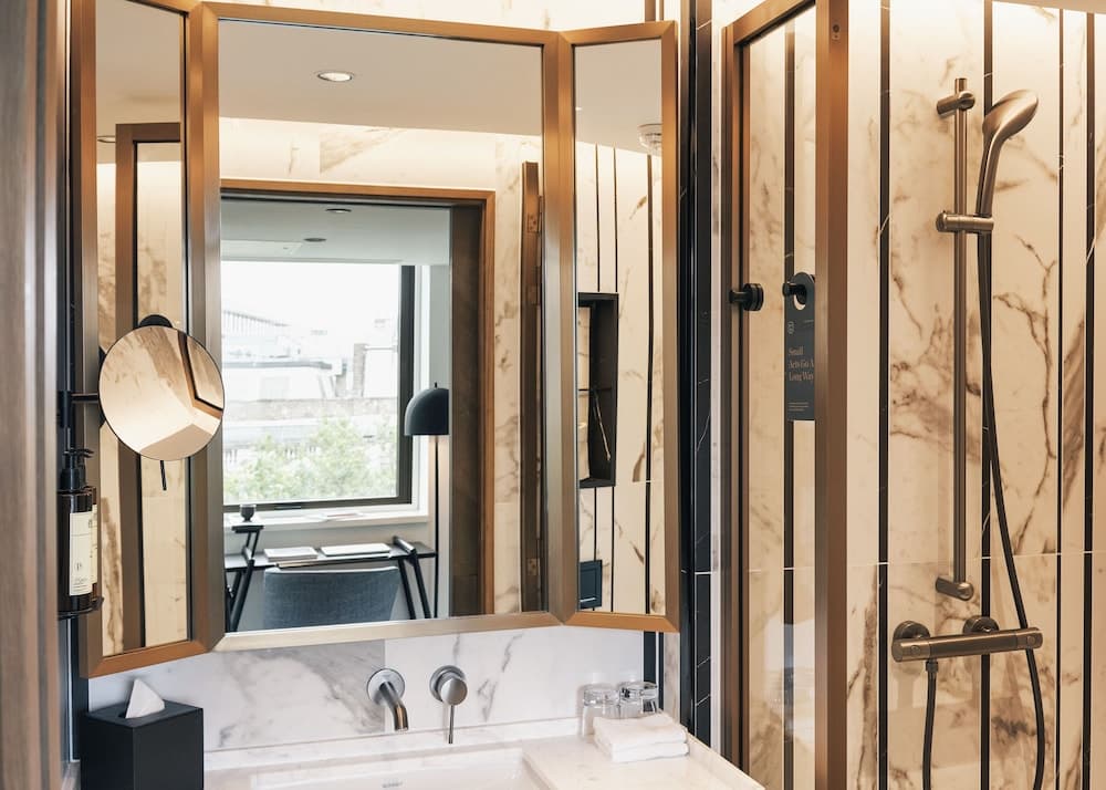 Page8, Page Hotels — 9