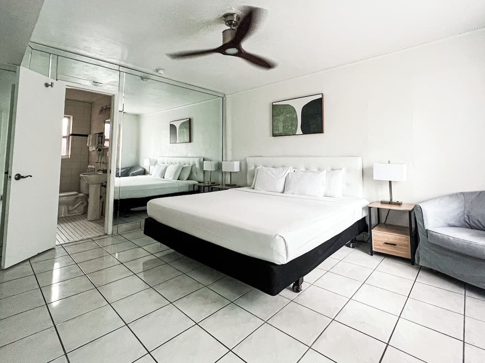 Winterset A North Beach Village Resort Hotel — 27