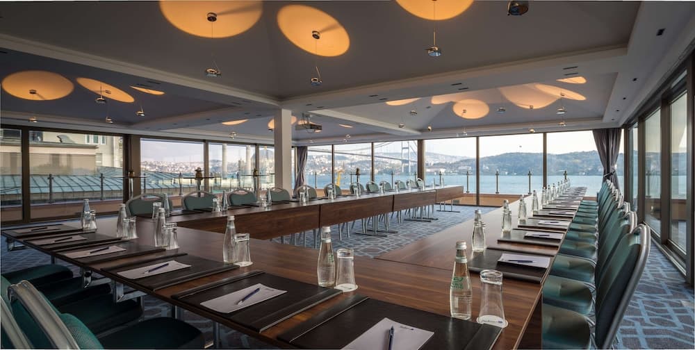 Radisson Blu Bosphorus Hotel, Istanbul — 17