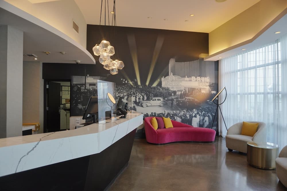 Hotel Angeleno — 6