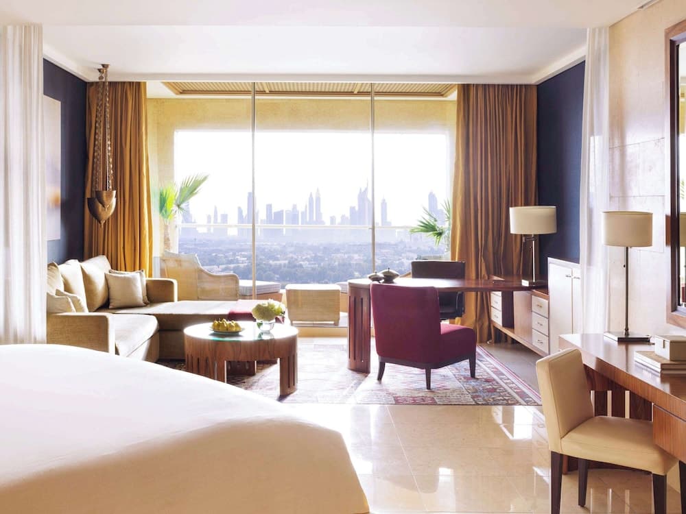 Raffles Dubai — 2