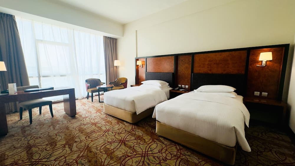 Millennium Airport Hotel Dubai — 13
