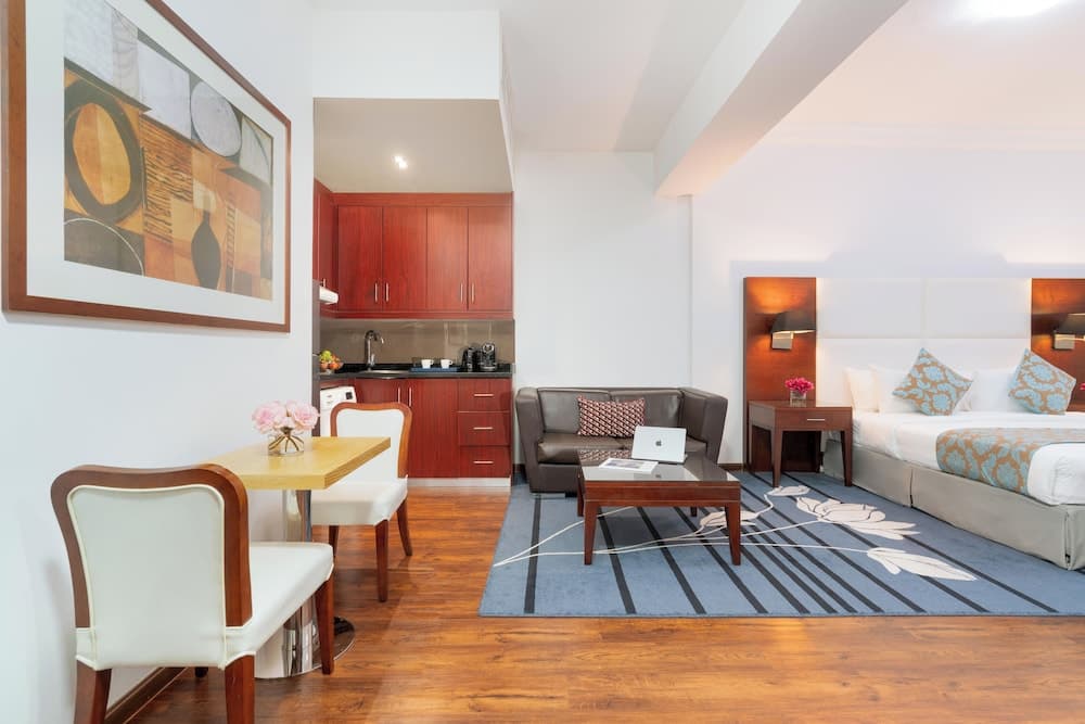 Hotel y Residencias Golden Sands — 30