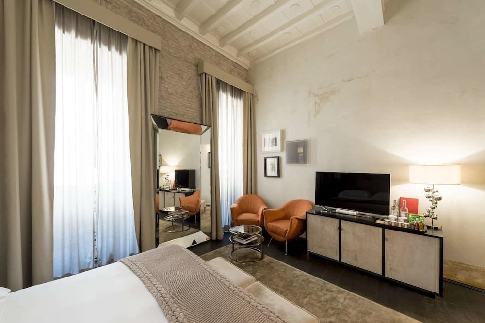DOM Hotel — 23
