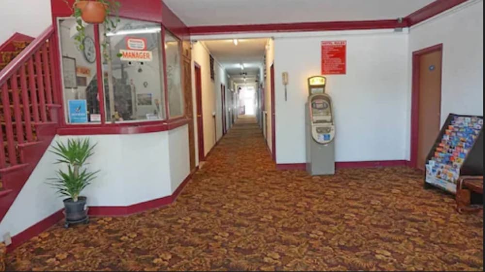 Hollywood Roxy Hotel — 11