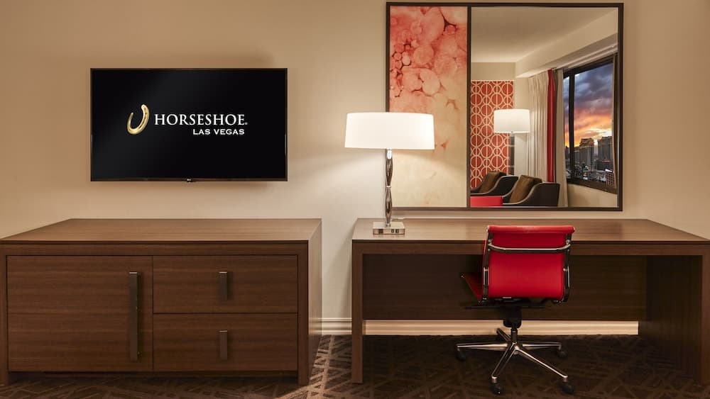 Horseshoe Las Vegas — 19